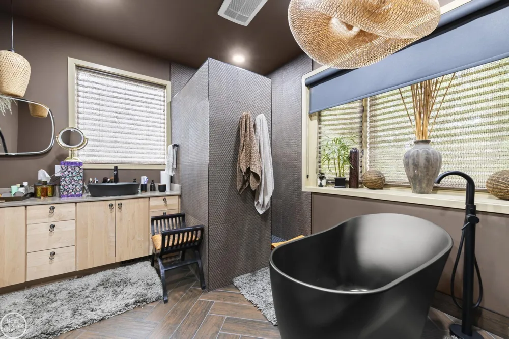 6718 Pond Drive Washington Township, MI 48094