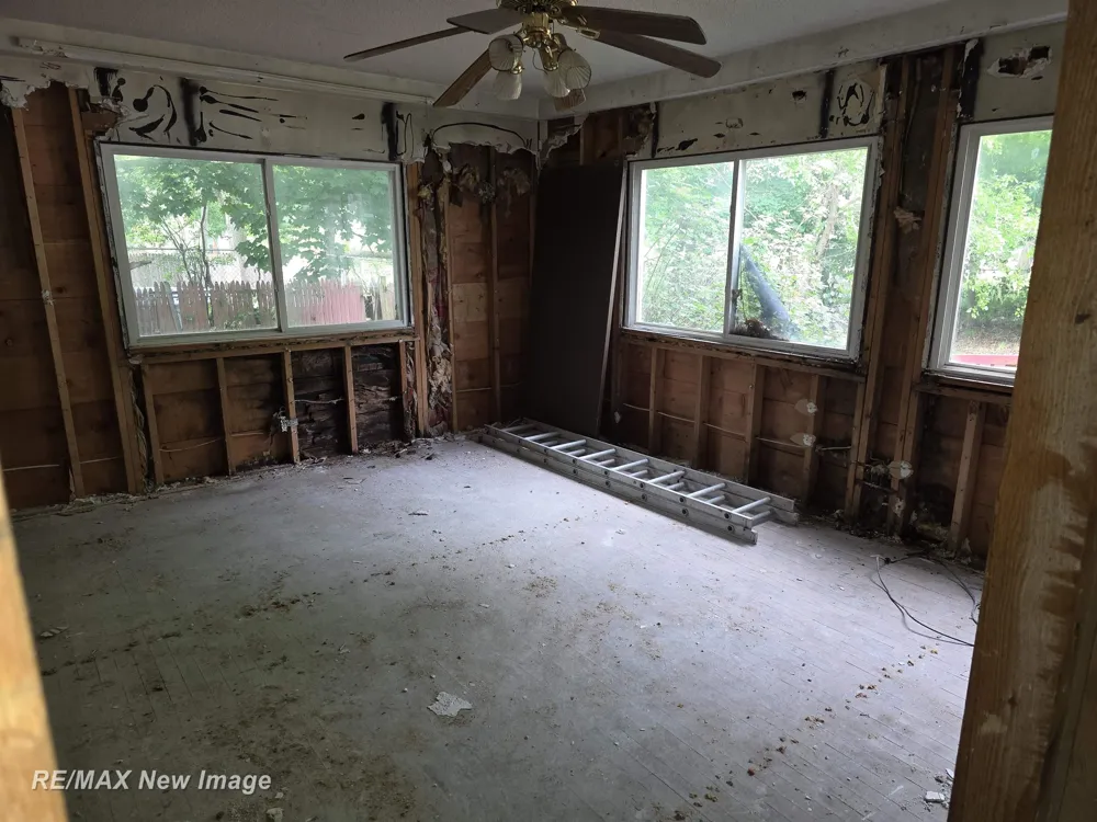 1331 S Jefferson Avenue Saginaw City, MI 48601