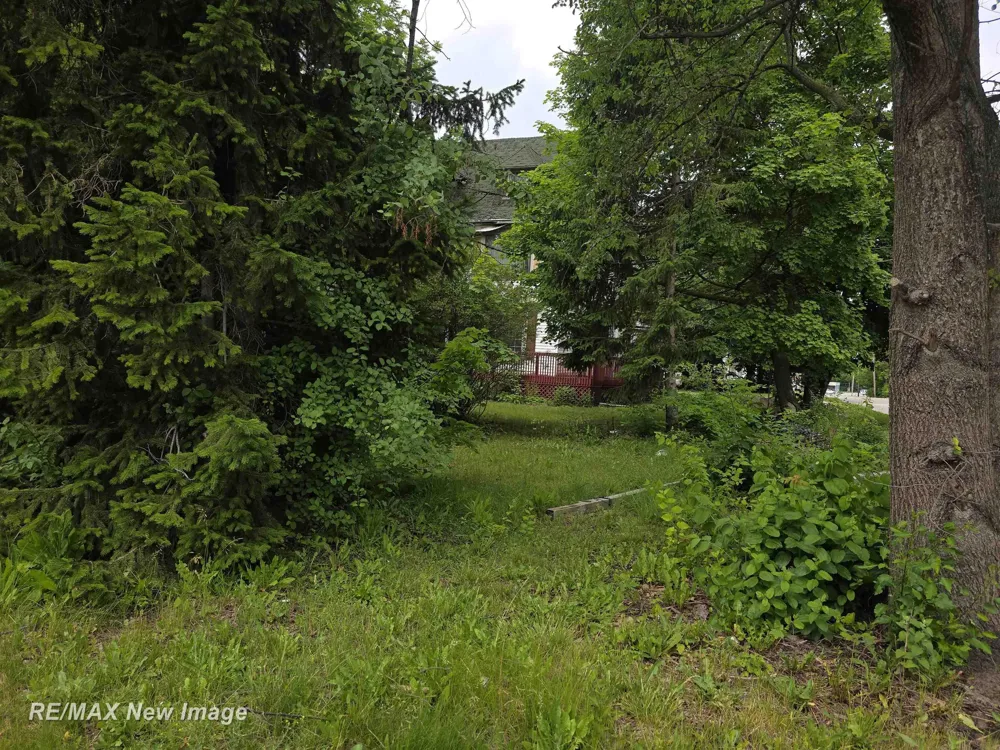 1331 S Jefferson Avenue Saginaw City, MI 48601