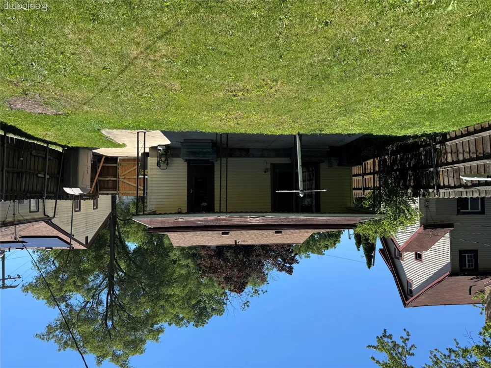 27039 Alden Street Madison Heights City, MI 48071