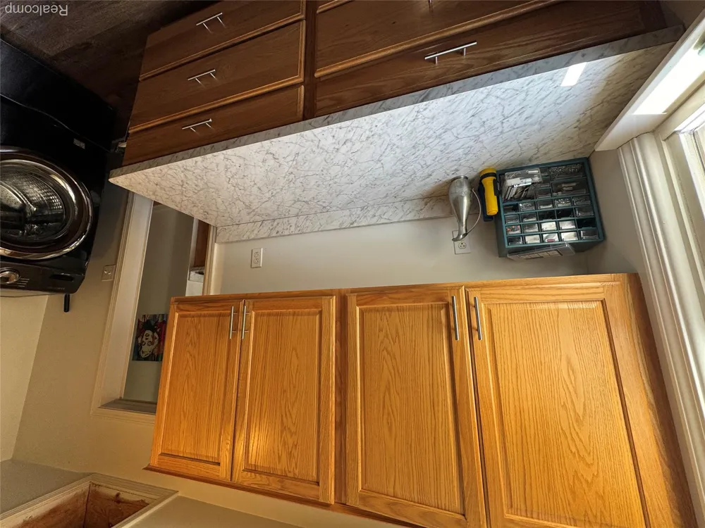 27039 Alden Street Madison Heights City, MI 48071