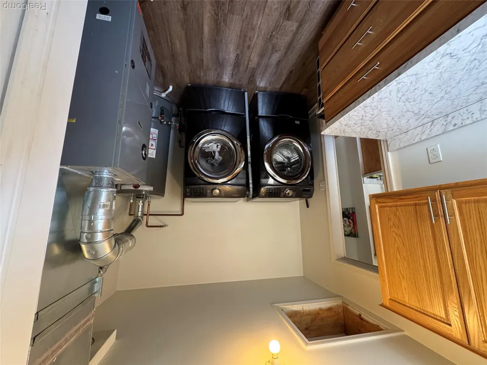 27039 Alden Street Madison Heights City, MI 48071
