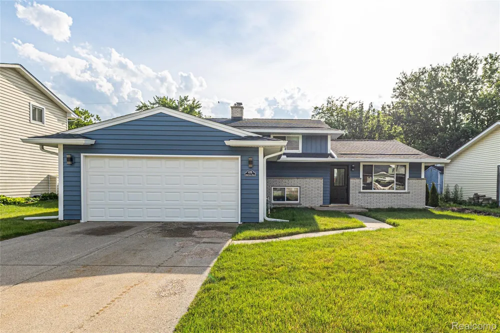 676 Sheffield Road Auburn Hills City, MI 48326