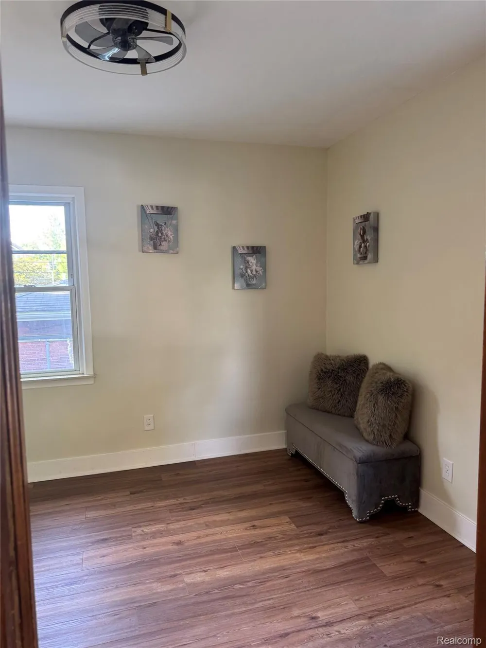 563 Eureka Road Wyandotte City, MI 48192