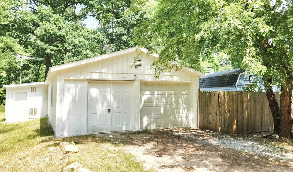 383 W 8 Mile Road Merrill Township, MI 49349