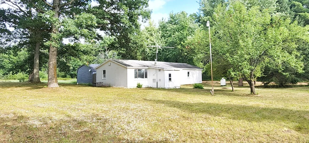 383 W 8 Mile Road Merrill Township, MI 49349