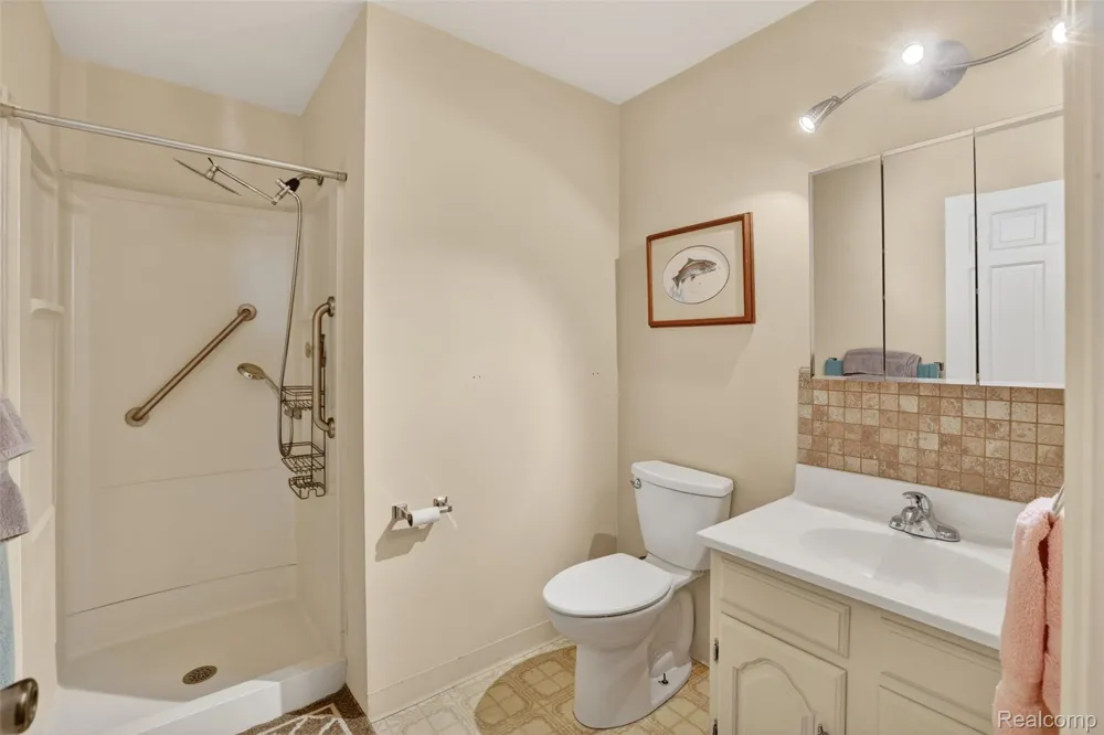 925 Kennely Road #G-106 Thomas Township, MI 48609