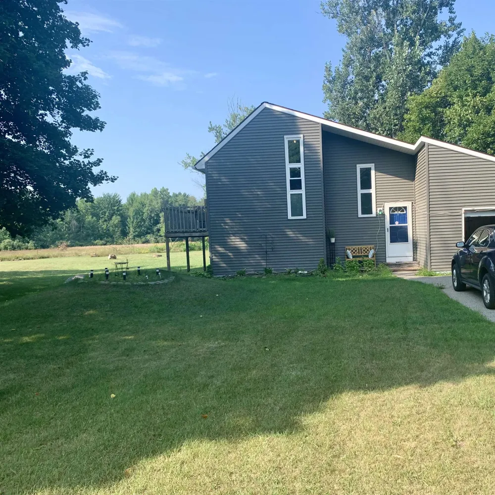 113 Four Square Drive Deerfield Township, MI 48858