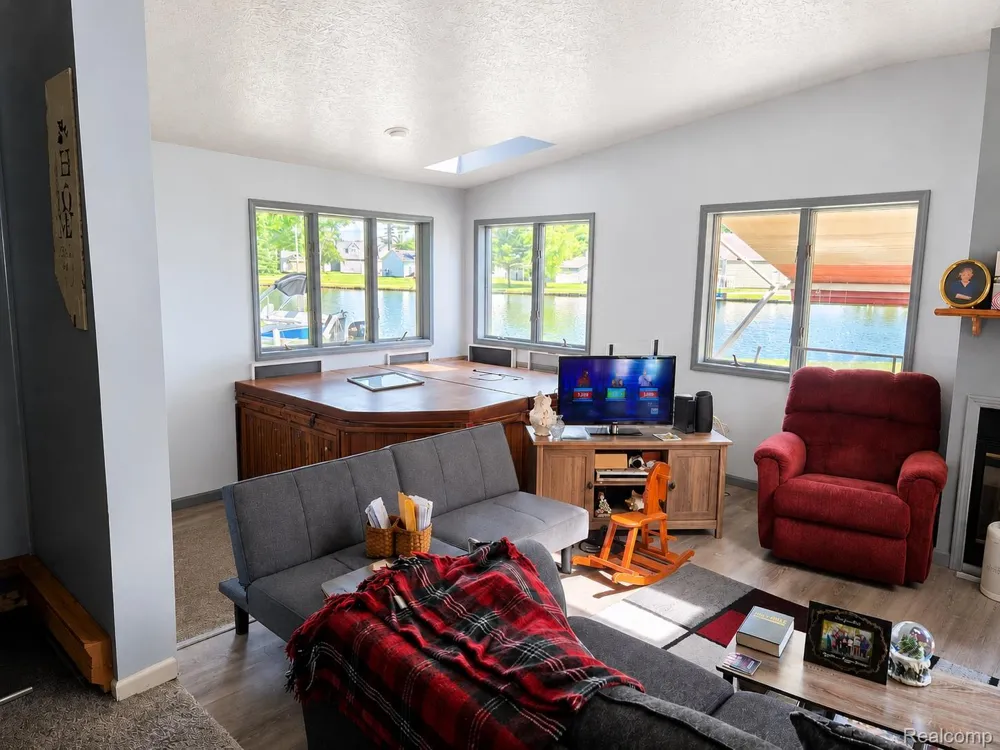 6783 W Northshore Drive Lake Township, MI 49651