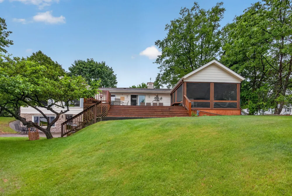 1020 Sunnyside Drive Cadillac City, MI 49601