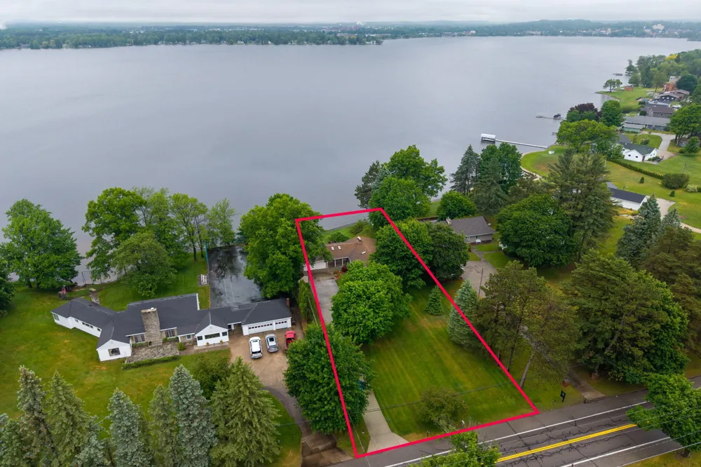 1020 Sunnyside Drive Cadillac City, MI 49601