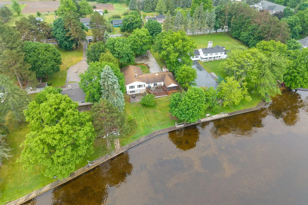 1020 Sunnyside Drive Cadillac City, MI 49601