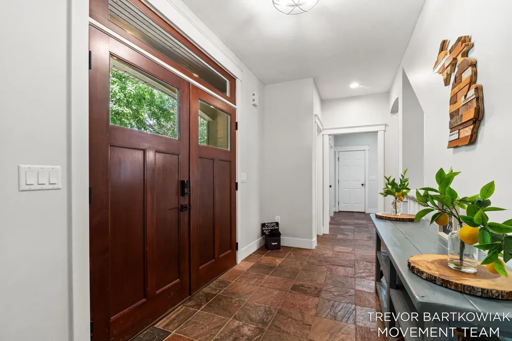 6384 Colorado Court Norton Shores City, MI 49444