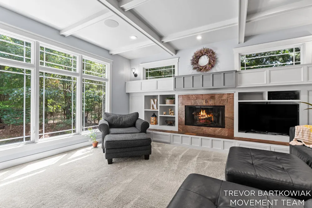 6384 Colorado Court Norton Shores City, MI 49444