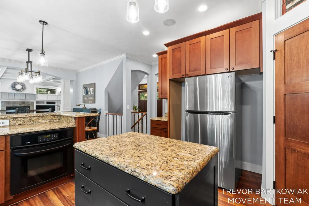 6384 Colorado Court Norton Shores City, MI 49444