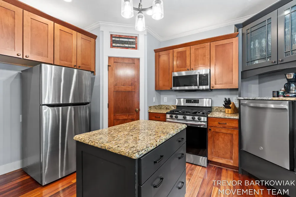 6384 Colorado Court Norton Shores City, MI 49444