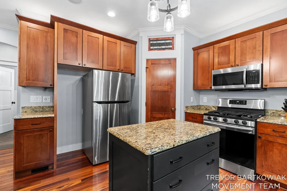 6384 Colorado Court Norton Shores City, MI 49444