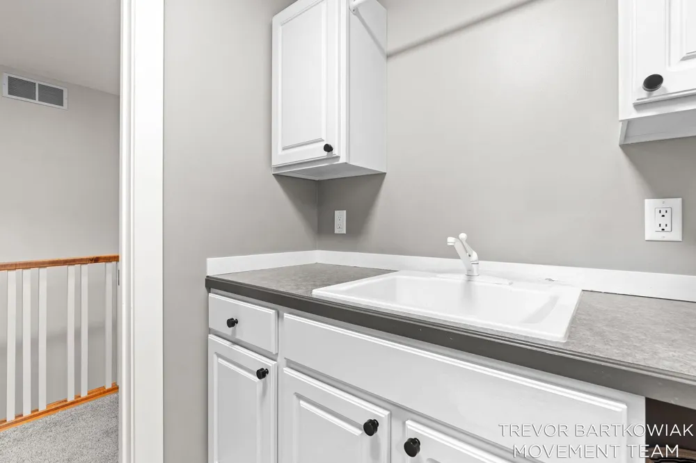 6384 Colorado Court Norton Shores City, MI 49444