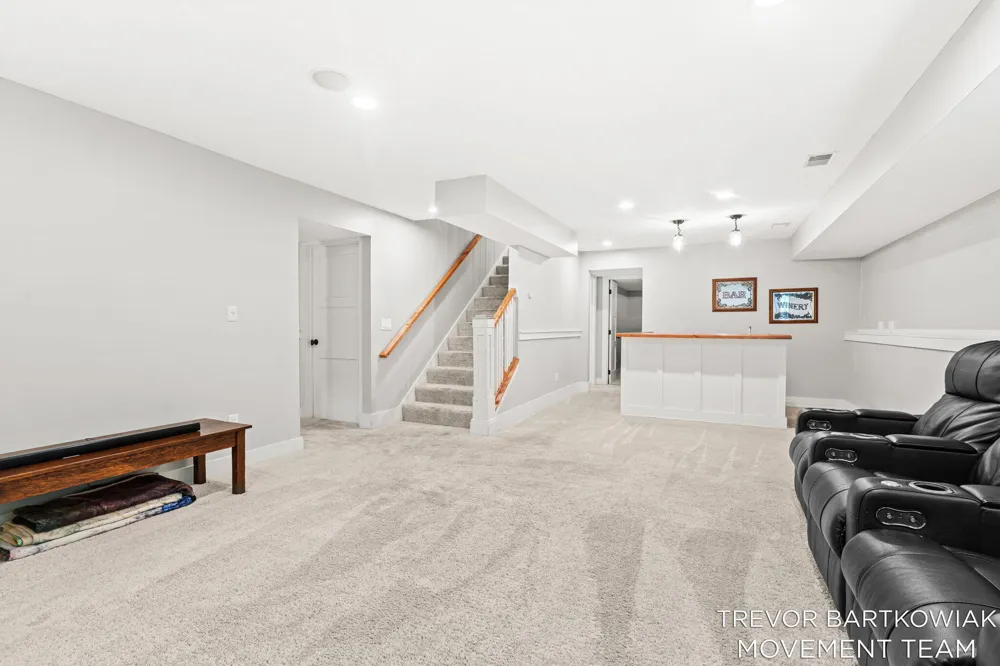 6384 Colorado Court Norton Shores City, MI 49444