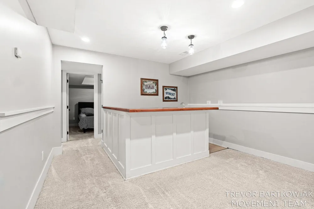 6384 Colorado Court Norton Shores City, MI 49444