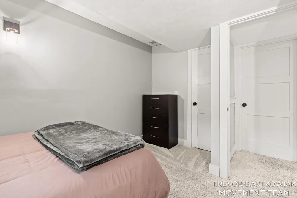 6384 Colorado Court Norton Shores City, MI 49444