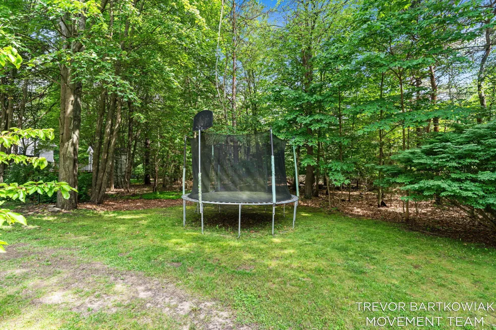 6384 Colorado Court Norton Shores City, MI 49444