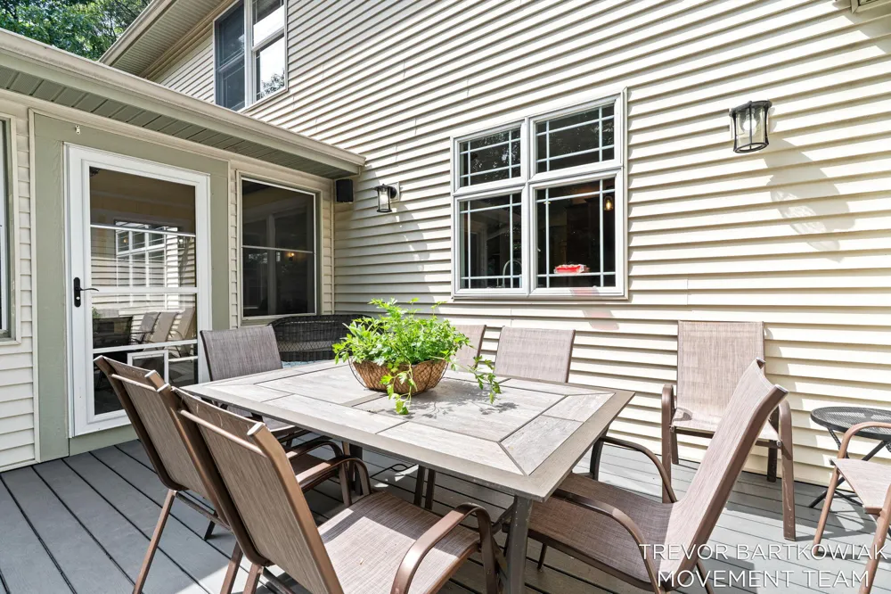 6384 Colorado Court Norton Shores City, MI 49444