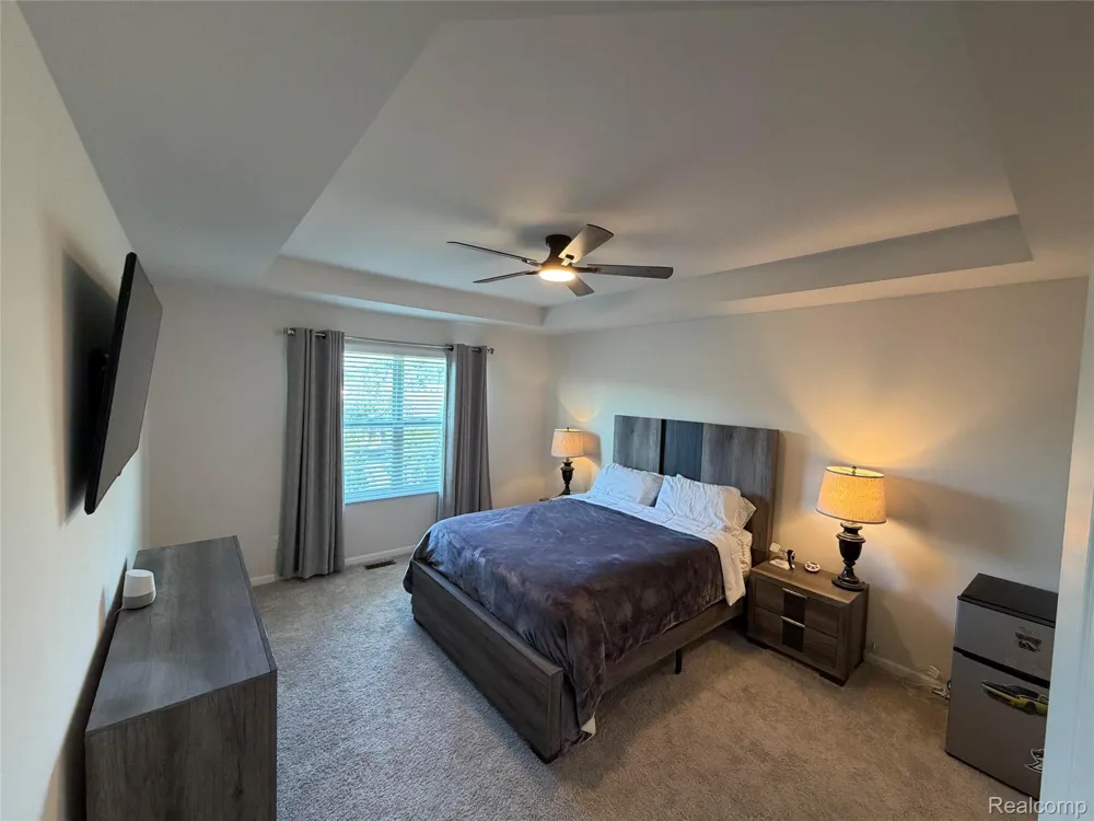 8587 Grove Street Washington Township, MI 48094