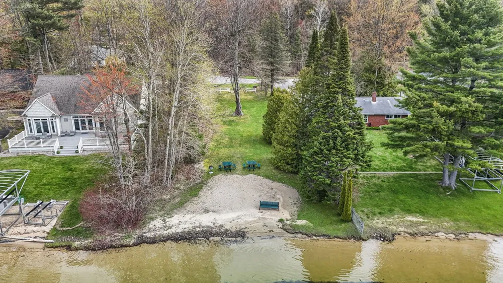 4125 White Birch Drive Green Lake Township, MI 49637