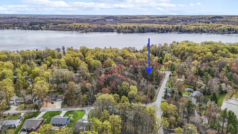 4125 White Birch Drive Green Lake Township, MI 49637