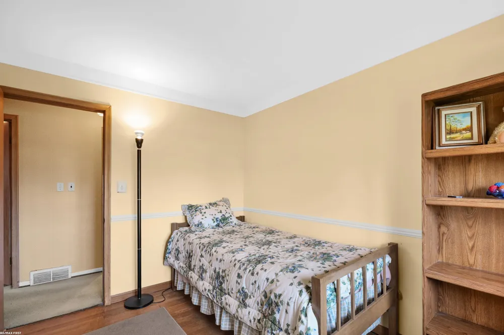 41589 Windmill Street Harrison Charter Township, MI 48045