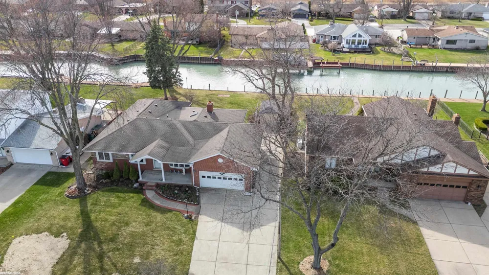 41589 Windmill Street Harrison Charter Township, MI 48045