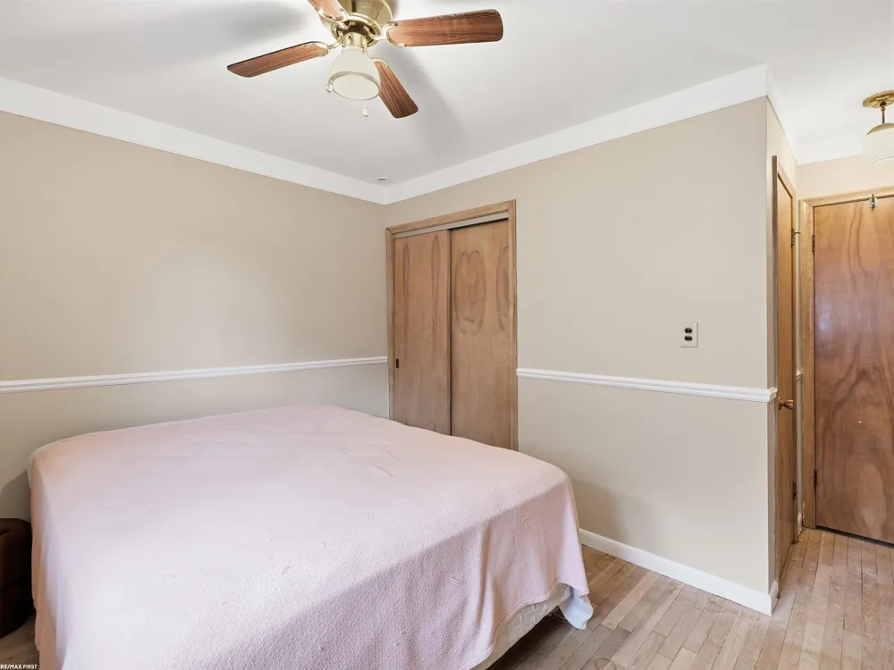 41589 Windmill Street Harrison Charter Township, MI 48045