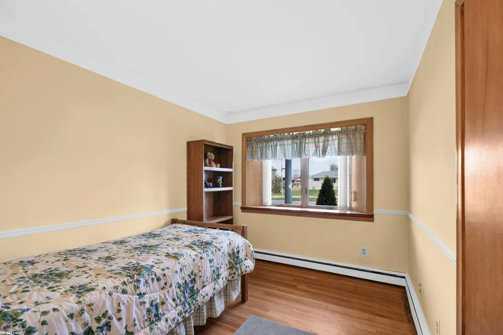 41589 Windmill Street Harrison Charter Township, MI 48045