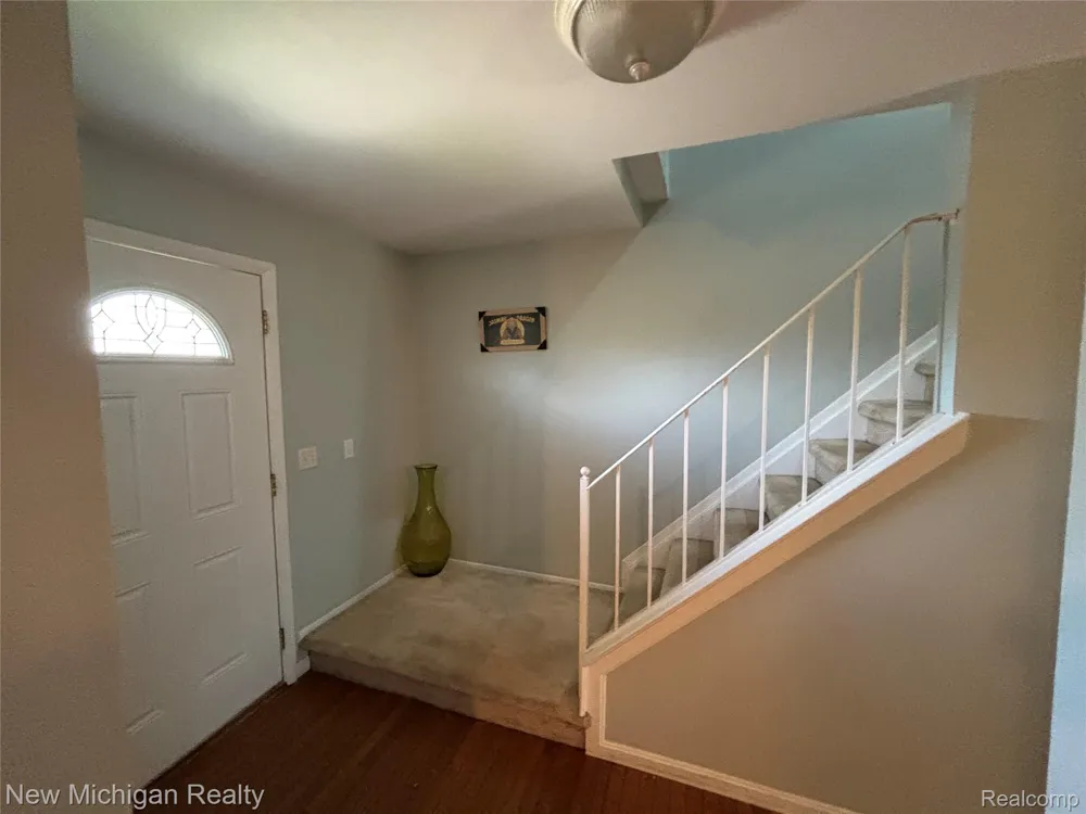 16974 Kingsbrooke Drive Clinton Charter Township, MI 48038