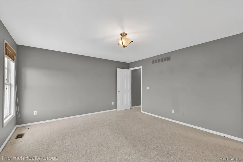 3922 Forester Boulevard Auburn Hills City, MI 48326