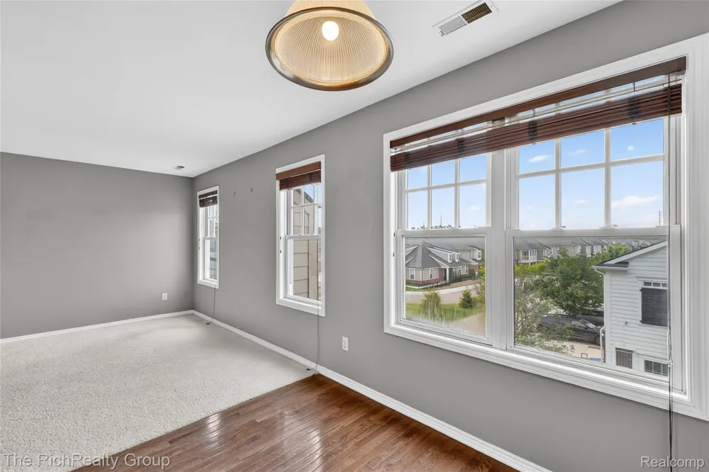 3922 Forester Boulevard Auburn Hills City, MI 48326