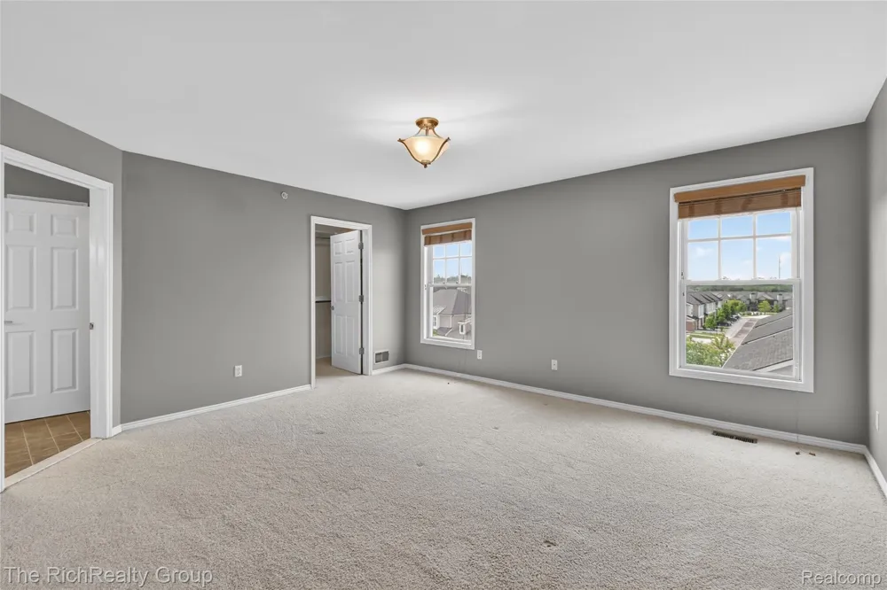 3922 Forester Boulevard Auburn Hills City, MI 48326