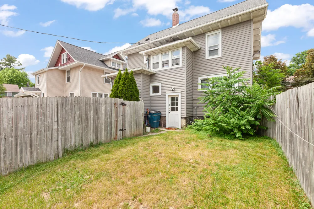607 Harwood Street Jackson City, MI 49203