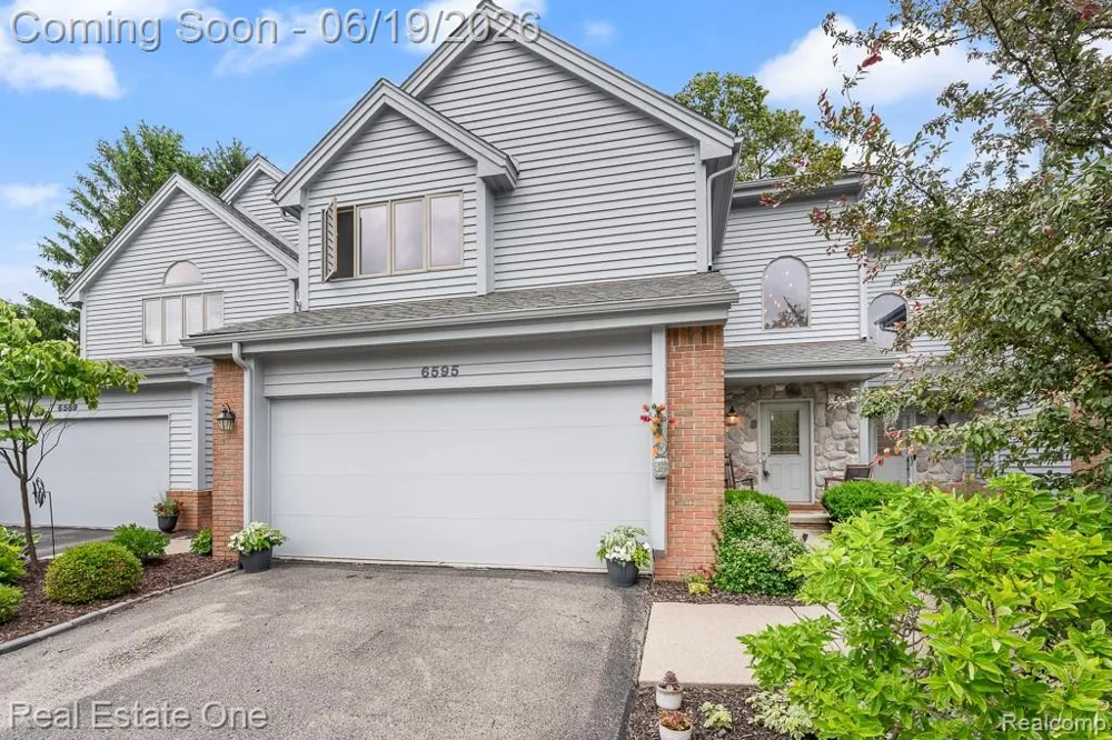6595 Scenic Pines Court Independence Charter Township, MI 48346