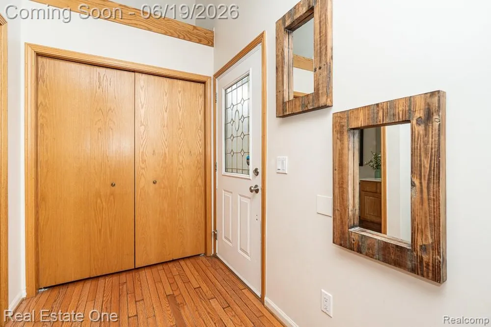 6595 Scenic Pines Court Independence Charter Township, MI 48346