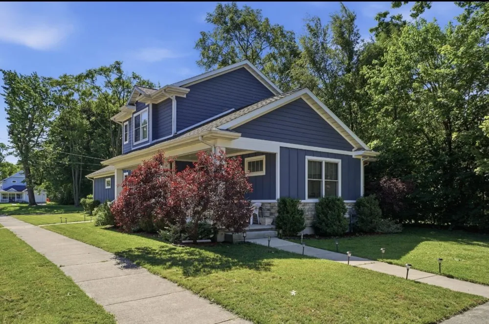 1015 Monroe Street Benton Harbor City, MI 49022