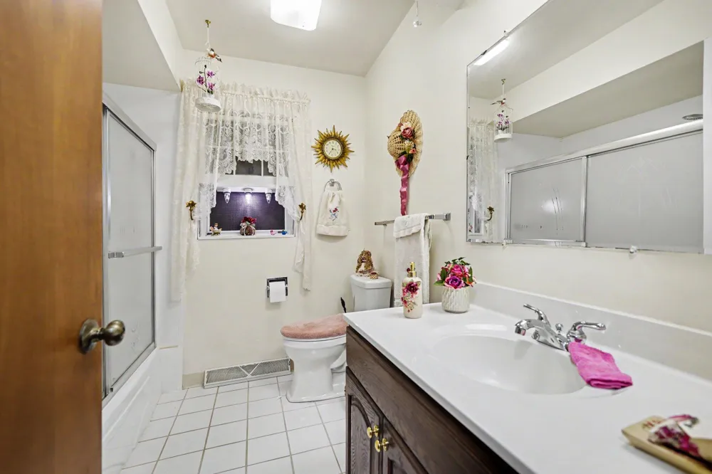 362 E Washington Street Berrien Springs Village, MI 49103