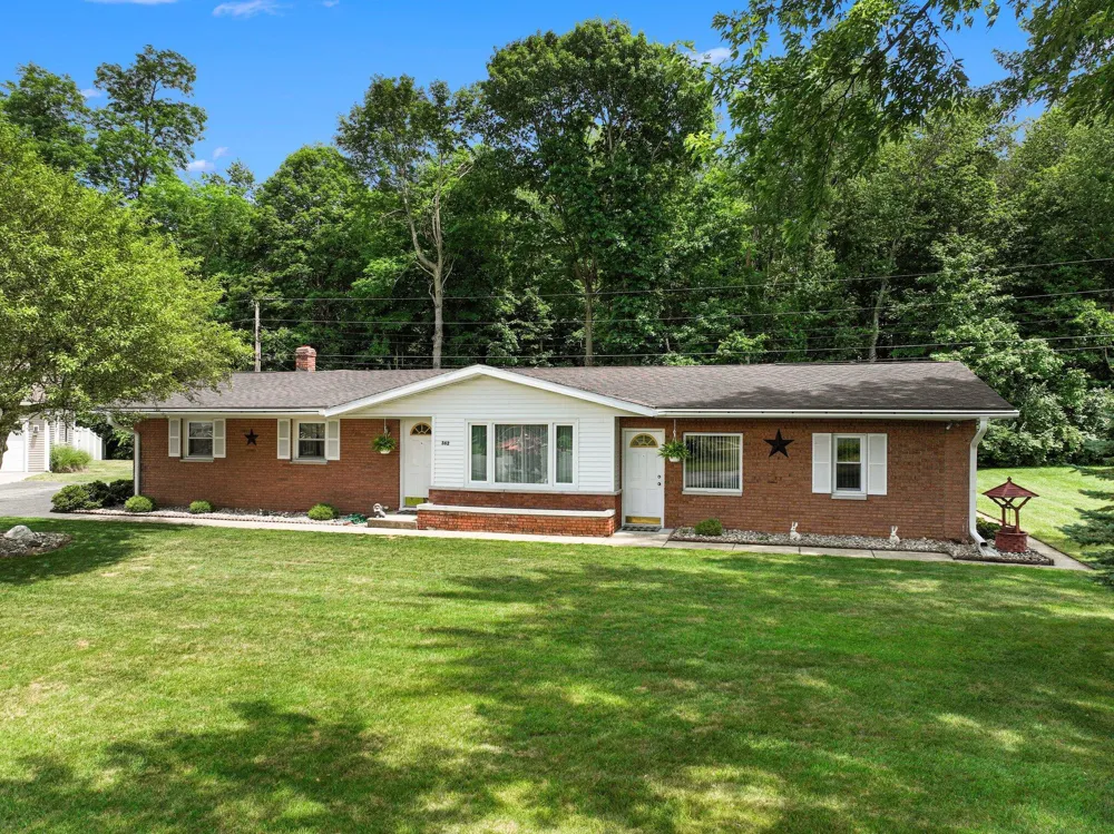 362 E Washington Street Berrien Springs Village, MI 49103