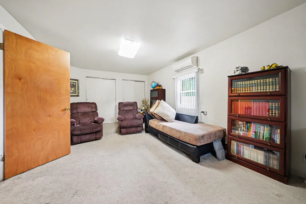 362 E Washington Street Berrien Springs Village, MI 49103