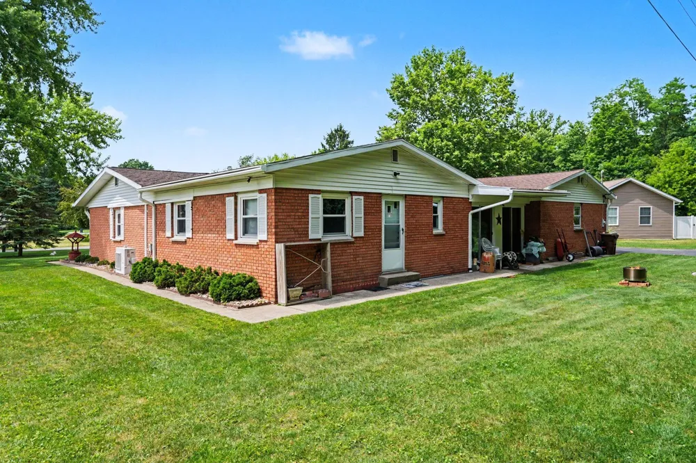 362 E Washington Street Berrien Springs Village, MI 49103