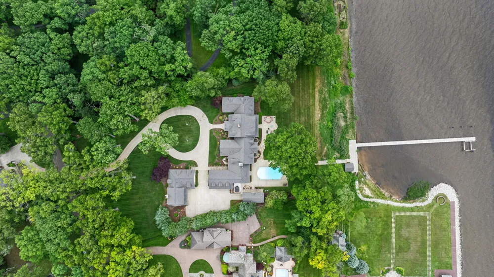 329 W Circle Drive North Muskegon City, MI 49445