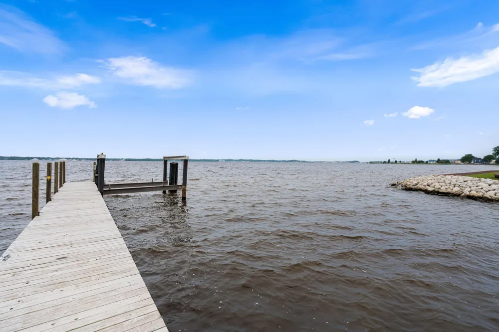 329 W Circle Drive North Muskegon City, MI 49445