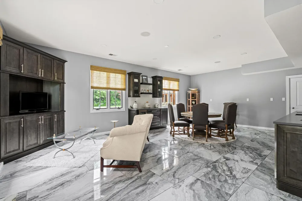 329 W Circle Drive North Muskegon City, MI 49445