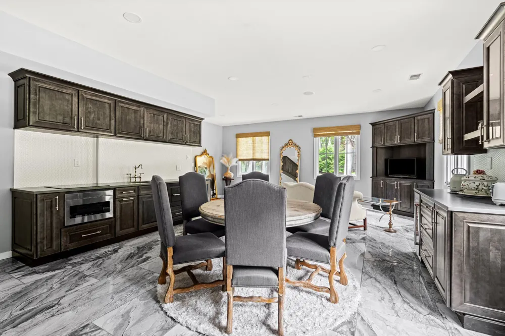 329 W Circle Drive North Muskegon City, MI 49445